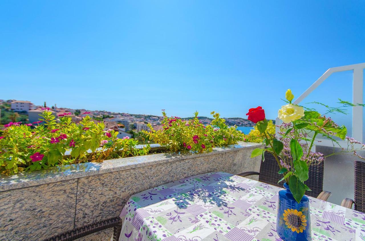 Apartments Maslina Trogir Eksteriør bilde