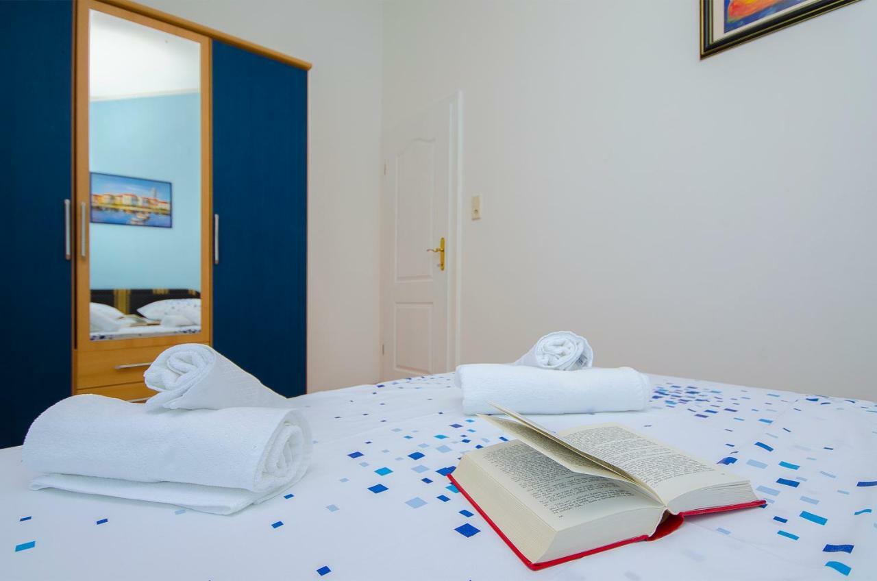 Apartments Maslina Trogir Eksteriør bilde