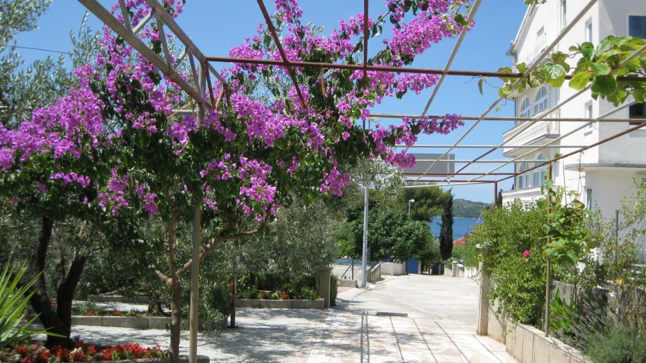 Apartments Maslina Trogir Eksteriør bilde
